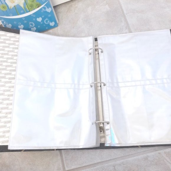 NEW Albums x2 Bundle - Picture 3 of 7